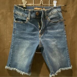 Dollhouse Juniors Dark Wash Denim Bermuda Shorts w/Frayed Hem - 1/2